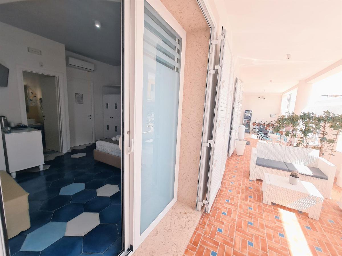 Kalinifta Rooms Apartment Torre Lapillo Zewnętrze zdjęcie